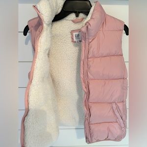 Cute pink Gap girls puffer vest